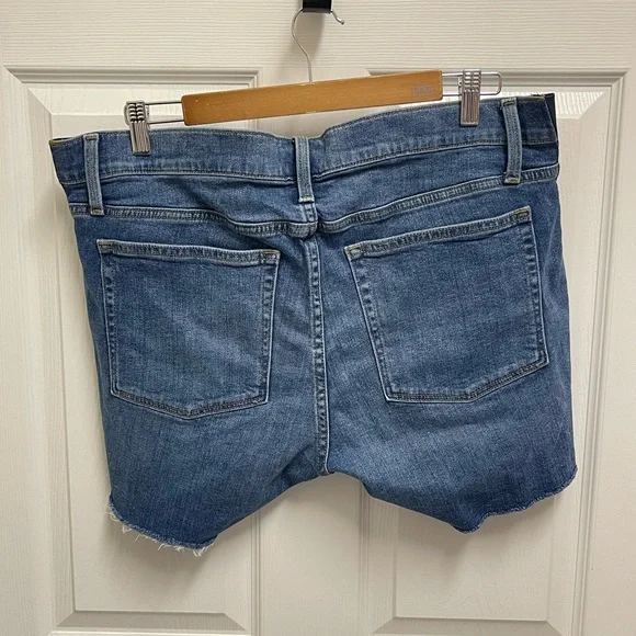 NWT J. Crew Maternity Jean Cut Off Shorts - Picture 7 of 8